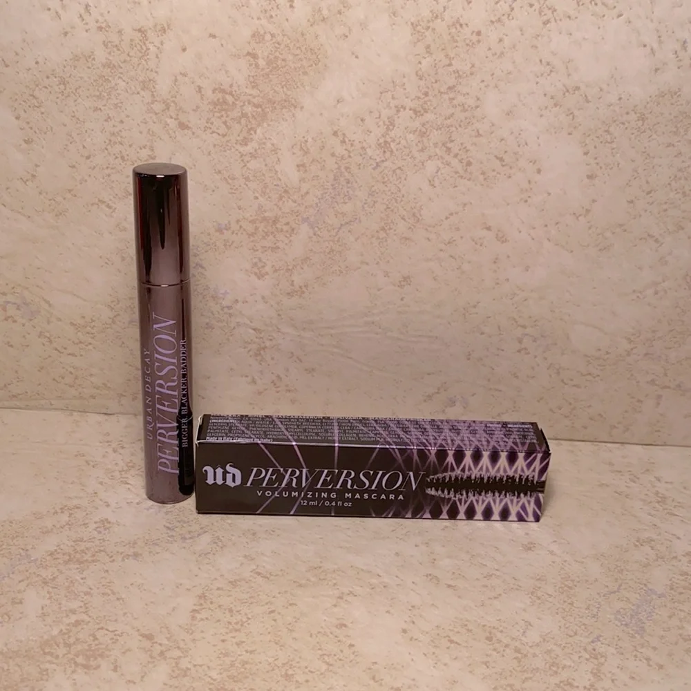 Urban Decay perversion vol. mascara bigger 0.4oz
